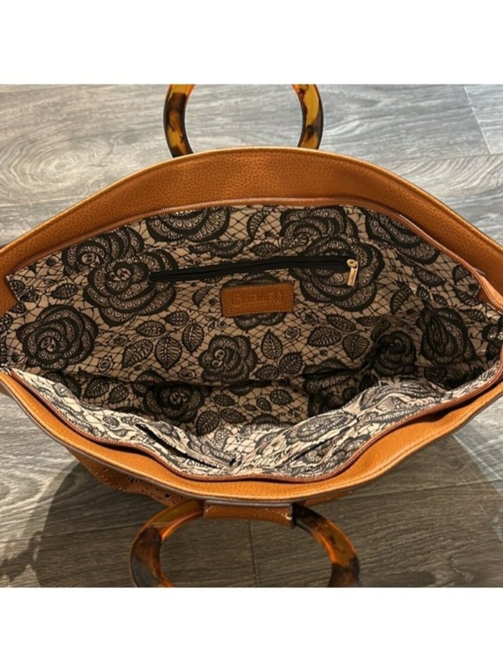 Carlos Santana Tan Faux Leather Shoulder Bag Tortoise Shell Ring Purse Crossbody - Picture 8 of 13
